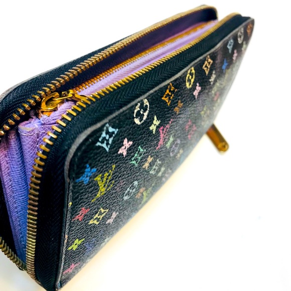 Louis Vuitton Handbags - 🌟LOUIS VUITTON White Multicolor Zippy Wallet